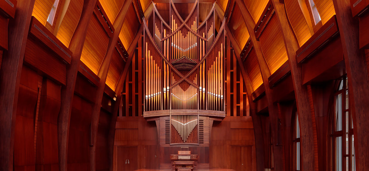 Organ in Sykes Chapel